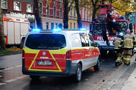 Notfallmanager der Deutschen Bahn im Einsatz; Foto: Feuerwehr Essen Notfallmanager der Deutschen Bahn im Einsatz; Foto: Feuerwehr Essen