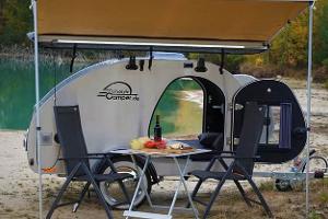 Sechs ultraleichte Camper im Vergleich Steeldrop Seite