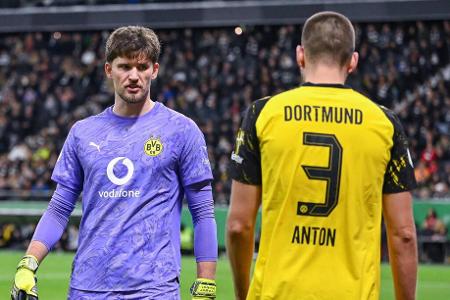 BVB vs. Eintracht Frankfurt: Noten und Einzelkritik - In der zweiten Runde des DFB-Pokals musste Borussia Dortmund am Dienstag gegen Eintracht Frankfurt in einen echten K.o.-Fight. Erst im Elfmeterschießen setzte sich die Kovac-Elf durch, mit Blick auf den Spielverlauf war das Weiterkommen durchaus schmeichelhaft. Alle BVB-Stars in der Einzelkritik: