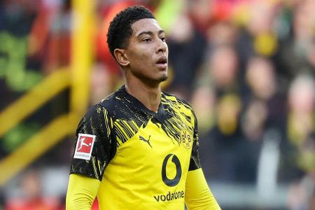 Jobe Bellingham - Note: 3,0 - Stand vor dem Gegentreffer schlecht in seiner Zone und schüttelte die Anfälligkeit im Abwehrdrittel nie ganz ab. Mauserte sich dafür im Spiel mit Ball. Agierte fehlerarm im Passspiel und zog die Zügel nach der Pause mehr an sich. Mutige Zuspiele wie vor dem 1:1 hätten aber noch öfter kommen können.