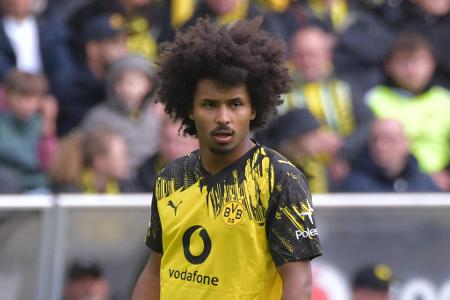 Karim Adeyemi (bis 77.) - Note: 4,5 - Strahlte im Dortmunder Spiel lange Zeit die größte Torgefahr aus. Traute sich viel zu und verlangte der SGE-Abwehr mit seiner Dynamik alles ab. Verlor mit der Zeit dann allerdings seine Geradlinigkeit. In der offenen zweiten Halbzeit kam viel zu wenig.