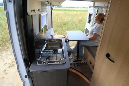 Sunlight ,Cliff 540V Vanlife, Heck, Sitzgruppe