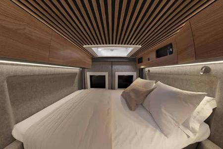 Nomad Neo S, Heck, innen