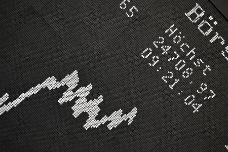 Um die Börse machen die meisten Menschen in Deutschland einen Bogen. (Archivbild)