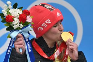 Rekord-Olympiasiegerin Geisenberger als TV-Expertin in Cortina