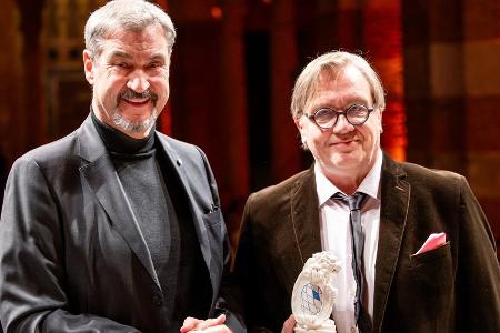 Bayerischer Buchpreis: Markus Söder zeichnet Hape Kerkeling aus
