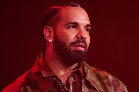 Abgewiesene Klage gegen eigene Plattenfirma: Drake legt Berufung ein Abgewiesene Klage gegen eigene Plattenfirma: Drake legt Berufung ein