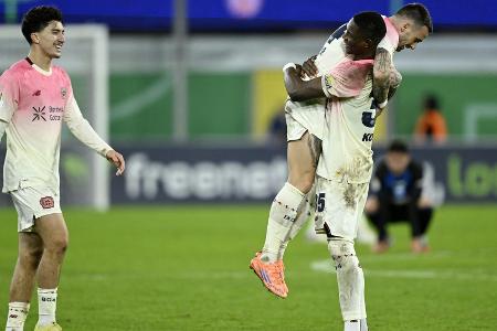 Vor dem Topspiel:  Vor dem Topspiel: