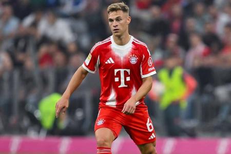 MITTELFELD: Joshua Kimmich - Note: 2,5 - Konnte das Spiel der Münchner in der Drangphase des Effzeh zunächst nicht wirklich beruhigen. Leistete sich sogar selbst einige leichte Ballverluste. Gegen einen müden Gegner hatte er später leichteres Spiel. Deckte dann schonungslos die Bruchstellen der Kölner auf. Seine Ecke leitete den entscheidenden dritten Treffer ein.