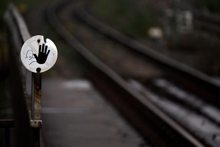 Wegen Bauarbeiten halten in Bochum seit Anfang September keine Regionalbahnen oder Fernzüge mehr - doch ein Ende der Sperrung ist absehbar (Foto Illustration).