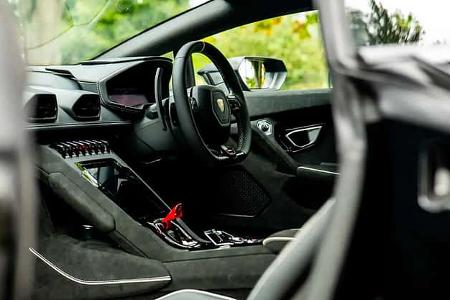 Supercar-Auktion Betrüger Großbritannien Lamborghini Huracan Sterrato