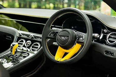 Supercar-Auktion Betrüger Großbritannien Bentley Continental V8 GT S