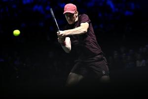 Sinner souverän im Halbfinale von Paris