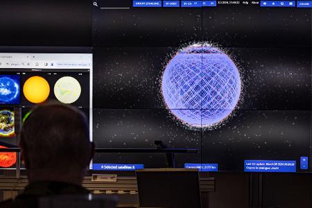 Die Menschen in Deutschland können sich inzwischen gut vorstellen, über eine Satellitenverbindung online zu sein.