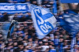 Am Kölner Bahnhof: Schlägerei zwischen Schalkern und BVB-Fans