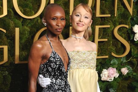 Ariana Grande und Cynthia Erivo lassen sich Partnertattoo stechen