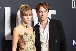 Suki Waterhouse und Robert Pattinson: Cooler Paar-Auftritt in New York