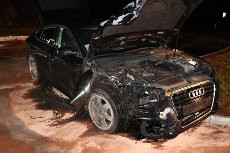 Der Audi war nicht mehr fahrbereit.
