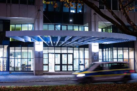 Ein Haftrichter des Amtsgerichts Tiergarten erließ am Sonntag Haftbefehl. 