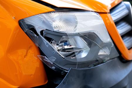 Autounfall: Kfz-Versicherungen sind deutlich teurer geworden. (Archivbild)