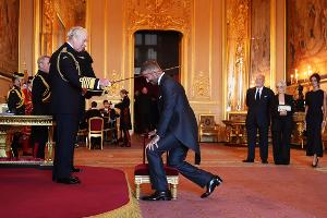 David Beckham wurde zum Ritter geschlagen. 