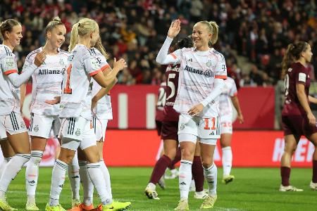 Bühl überragt: Bayern mit lockerem Derby-Sieg