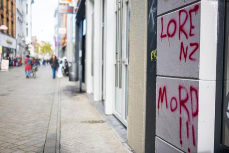Nach Lorenz' Tod gingen bundesweit Tausende Menschen auf die Straße, um gegen Polizeigewalt zu demonstrieren. (Archivbild)