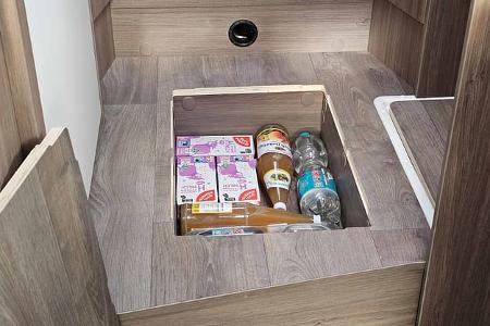 Wohnmobil, Carado T447, Unterbodenfächer, Stauraum