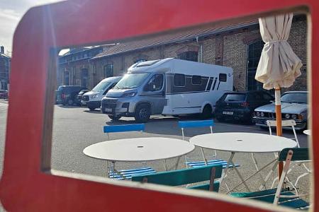 Wohnmobil, Carado T447, Parkplatz