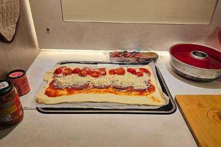 Wohnmobil, Carado T447, Pizza