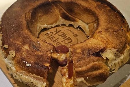 Wohnmobil, Carado T447, Pizza, Kuchen