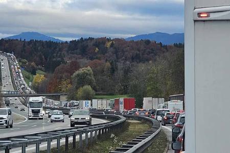 Wohnmobil, Carado T447, Autobahn