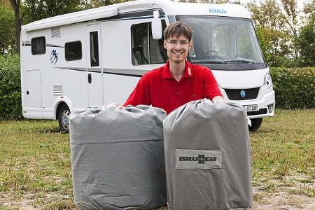 Abdeckplanen in Säcken