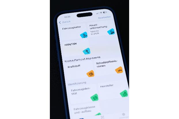 Die App wurde vom Kraftfahrt-Bundesamt und der Bundesdruckerei entwickelt. 
