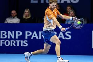 Tennis: Hanfmann siegt und fordert Djokovic