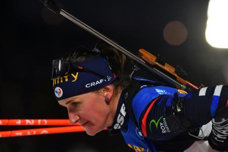 Kreditkartenaffäre: Simon für einen Monat gesperrt