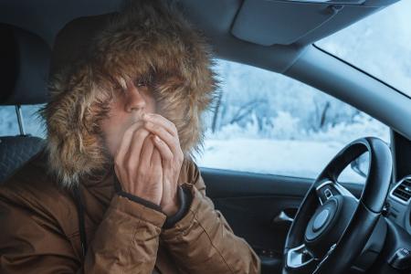 Notfallausrüstung im Auto