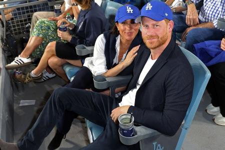 Prinz Harry entschuldigt sich bei Kanada - mit einem Augenzwinkern