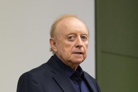 Alfons Schuhbeck: Überraschender Video-Gruß aus der Küche