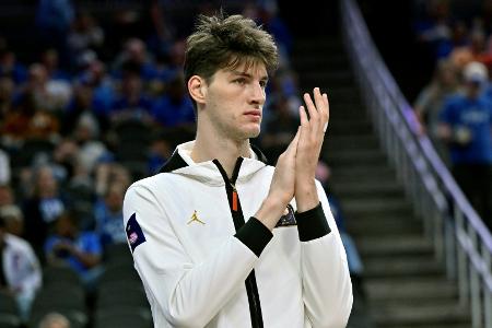 Größter Teenager der Welt sorgt für Basketball-Rekord