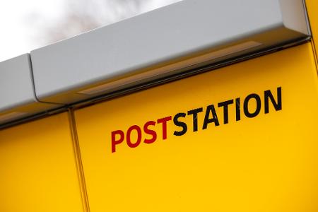 Der Automat heißt Poststation, er ist eine Weiterentwicklung der auf Pakete beschränkten Packstationen.