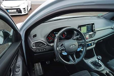 Hyundai i30 N Performance, Cockpit