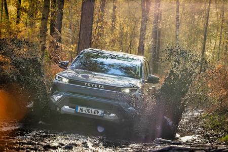 11/2025 Toyota Hilux Premiere