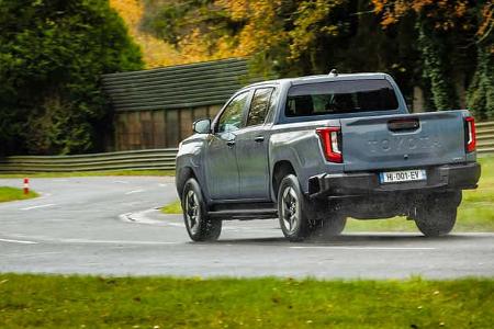 11/2025 Toyota Hilux Premiere