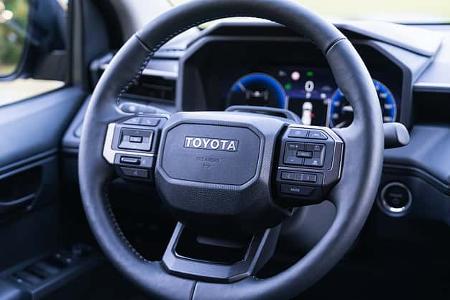 11/2025 Toyota Hilux Premiere