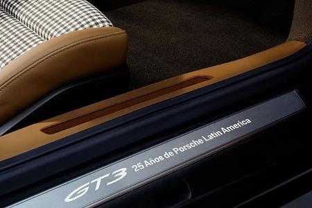 Porsche 911 GT3 Touring Ocelot Sonderwunsch