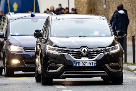 Unter großem Medienrummel und Polizeischutz verließ Sarkozy das Gefängnis La Santé in Paris