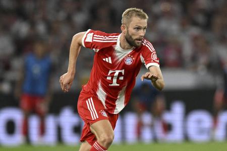 Abwehr: Konrad Laimer (FC Bayern) - Der Allrounder des Meisters spielt eine bislang überragende Saison. Laimer ist es scheinbar egal, ob er sich hinten rechts, hinten links oder im Mittelfeld in die Zweikämpfe wirft. Mit seinem aggressiven Pressing erzwingt er überall auf dem Platz die Ballverluste des Gegners. Wir haben ihn als Rechtsverteidiger aufgestellt.