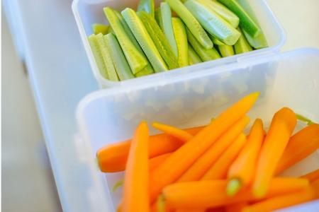 Obst und Gemüsesticks