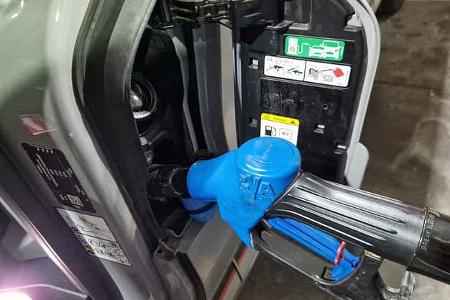 f_Adblue_Zapfpistole